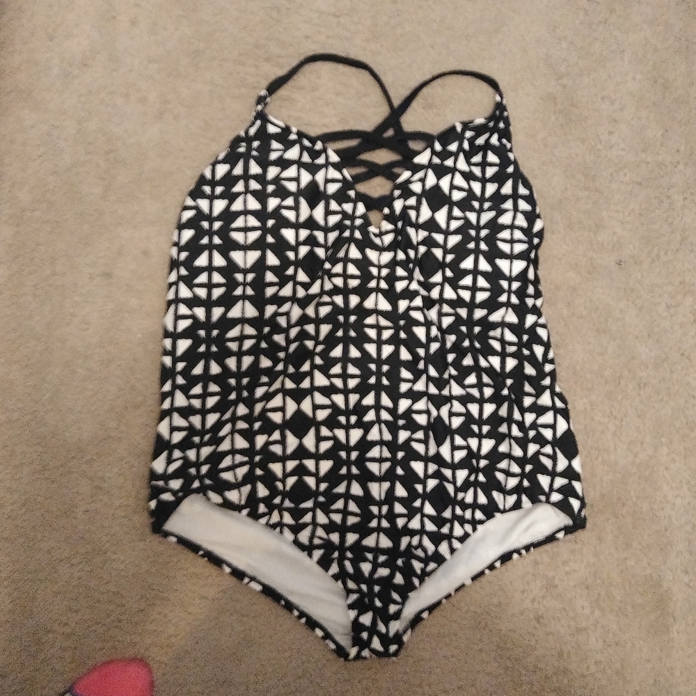 👙One Piece Bathing Suit NWT